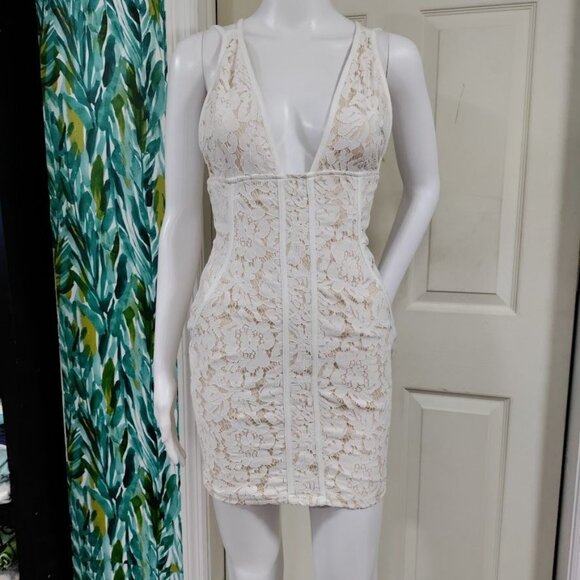 Tobi V-Neck Spaghetti Strap Graduation Lace Prom Bodycon Mini Dress White Small - Picture 5 of 13